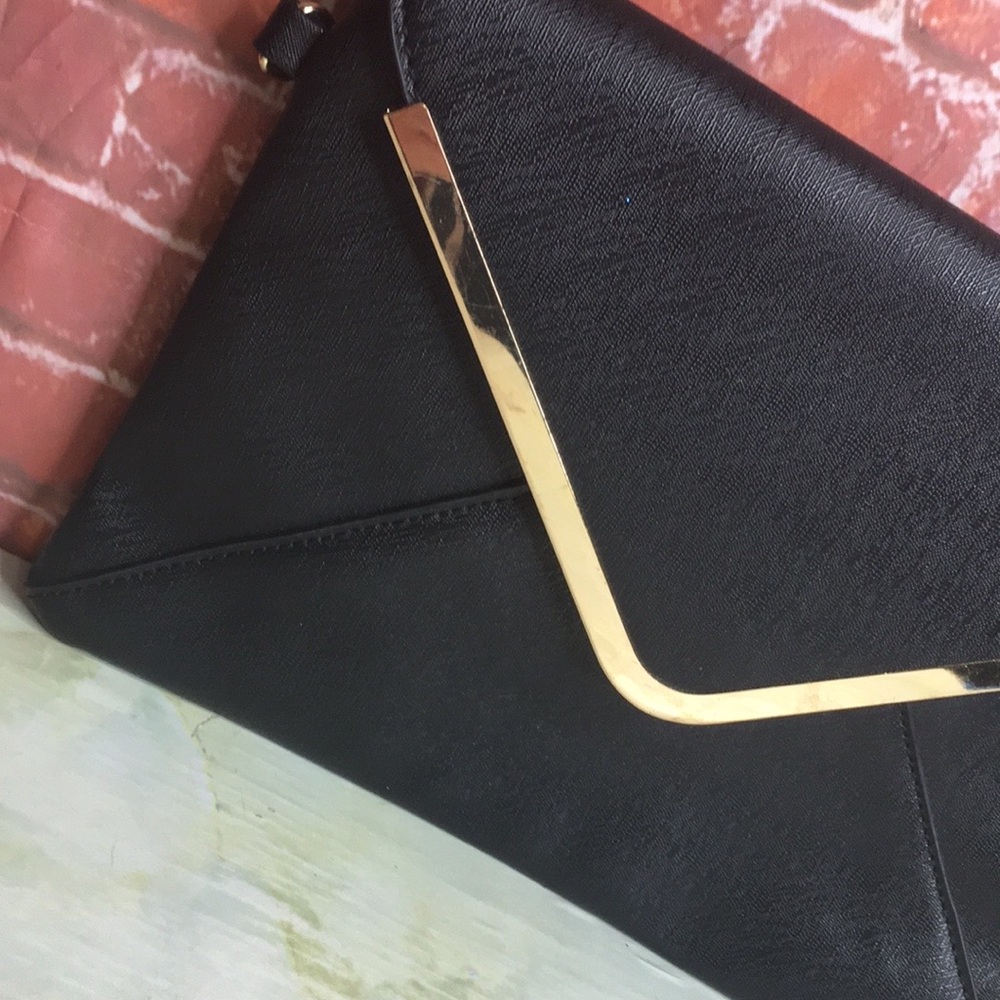Retro Black Envelop Clutch with Gold Trim - Picture 2 of 8